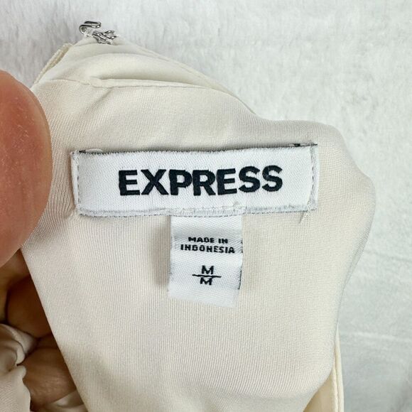 Express Gathered Mock Neck Long Sleeve Top Size Medium Statement Shoulder Cream - Picture 5 of 6